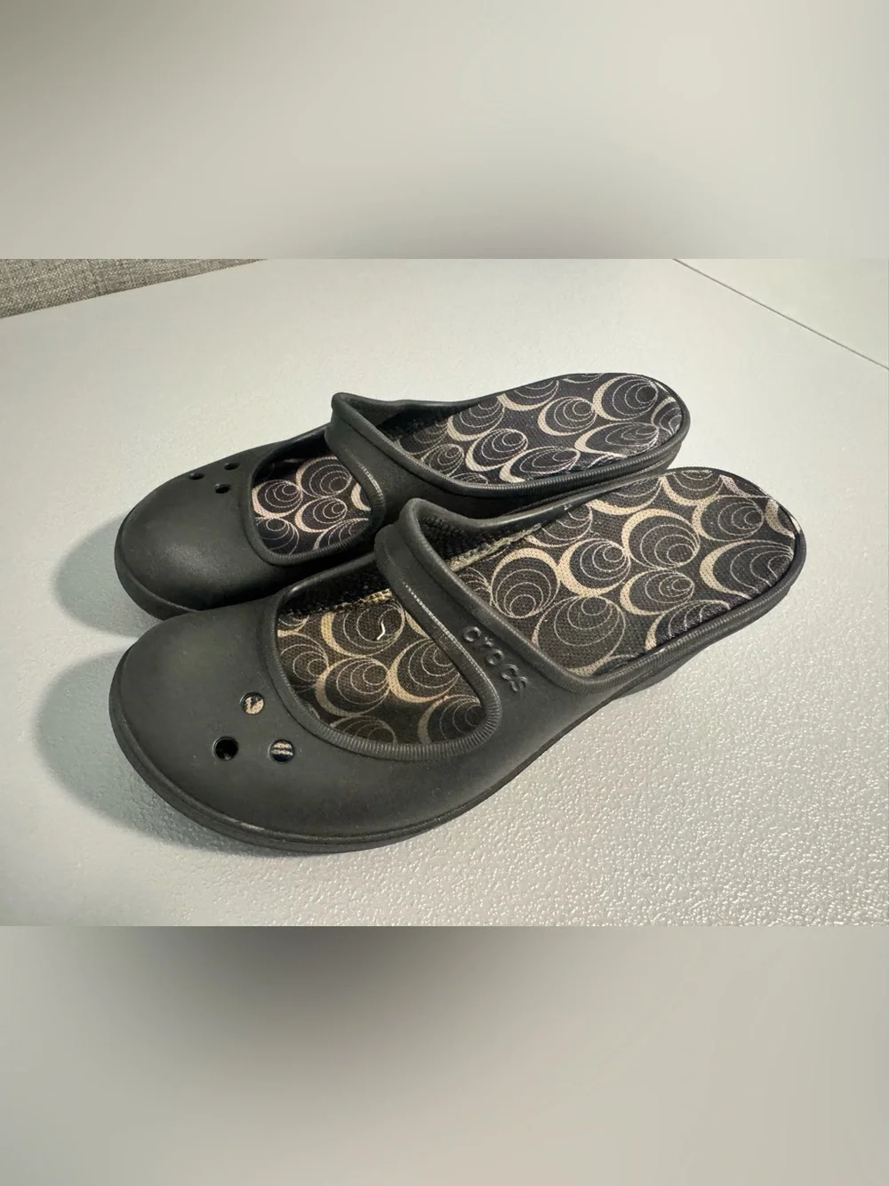 CROCS Women’s Black Mary Jane Wedge Clogs Sandals 7